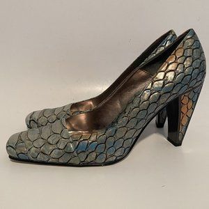 J. RENEE Size 11 M Leather Reptile Print Pumps Heels 3.9" Heels Green Blue Gold